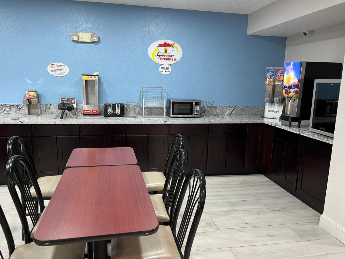 Super 8 By Wyndham Clemmons - Bermuda Run - Winston-Salem I-40 Motel Bagian luar foto